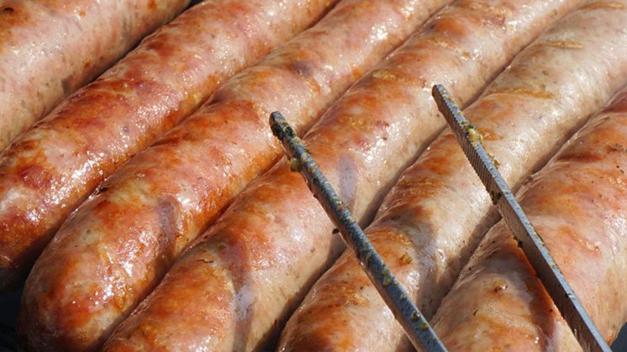Bratwurst auf dem Grill
