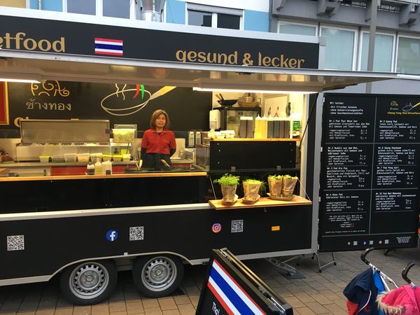 Thai Foodtruck bei einem Event